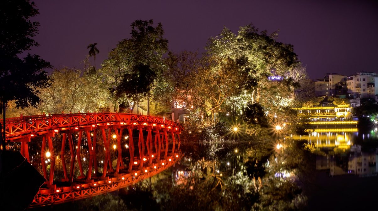 Bridge to the Ngoc Son temple at night, Hoan Kiem Lake, Hanoi, Vietnam