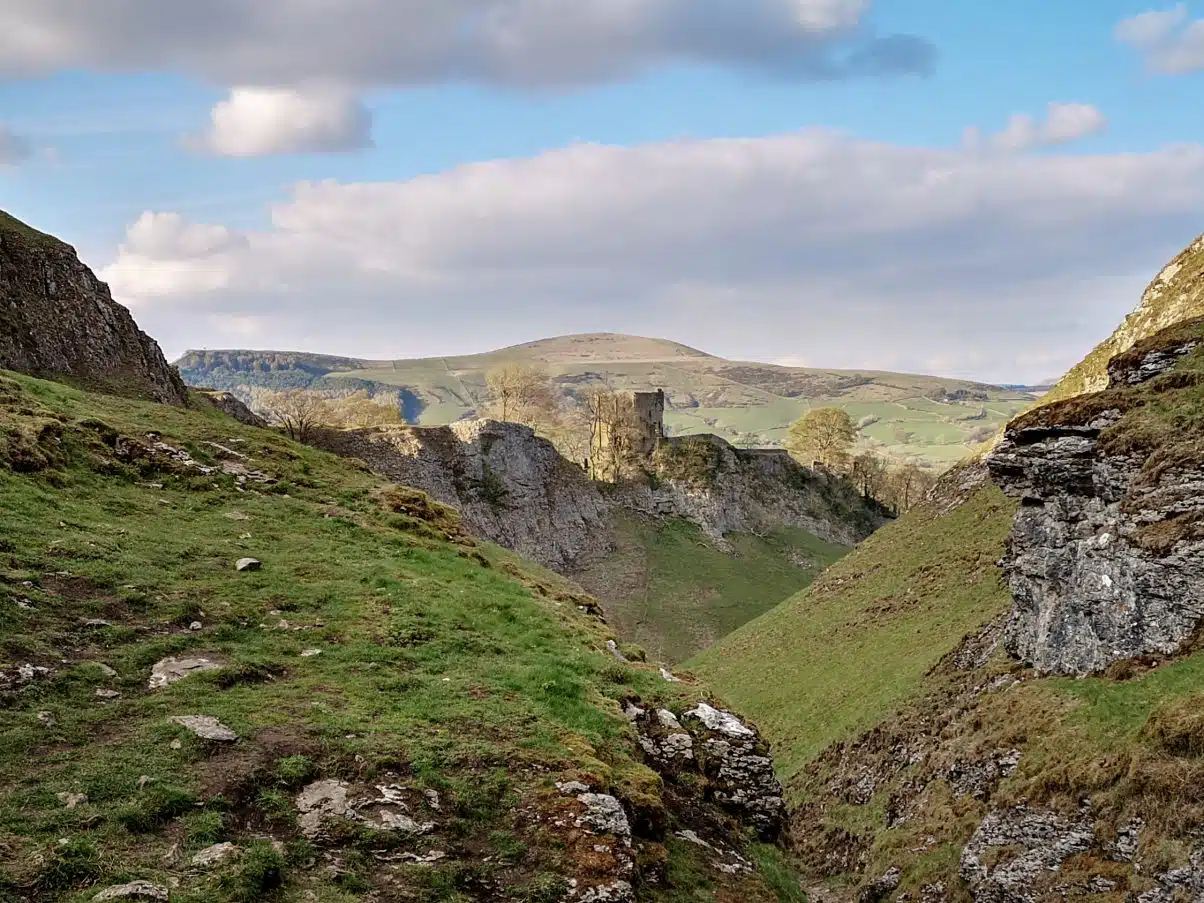 Limestone Way hike in the Peak District 