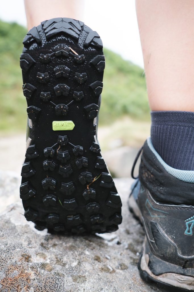 Lightweight hiking outlet boots reviews